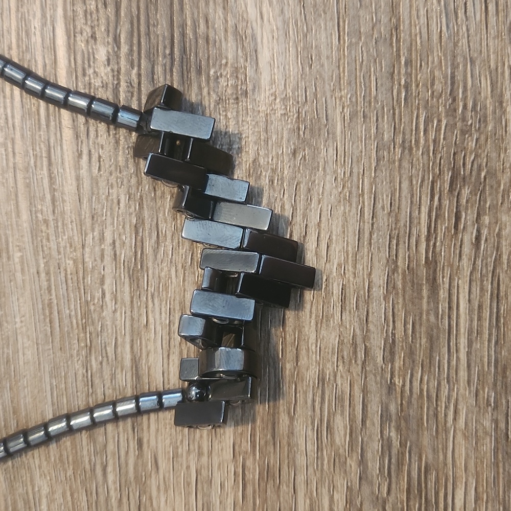 Metallic Hematite Necklace and Earrings - Picture 4 of 10